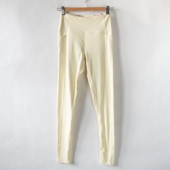 Victoria's Secret Incredible Essential Leggings *Runs Small* - Picture 2 of 12